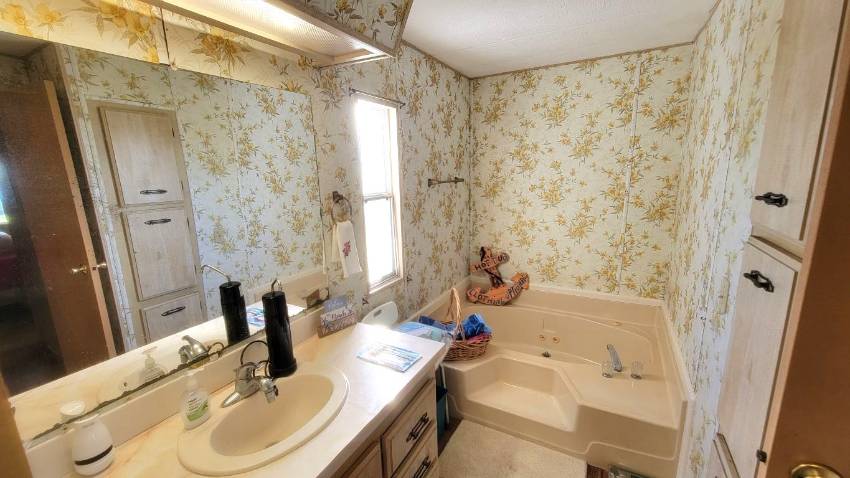 81 Stebbins Drive a Winter Haven, FL Mobile or Manufactured Home for Sale